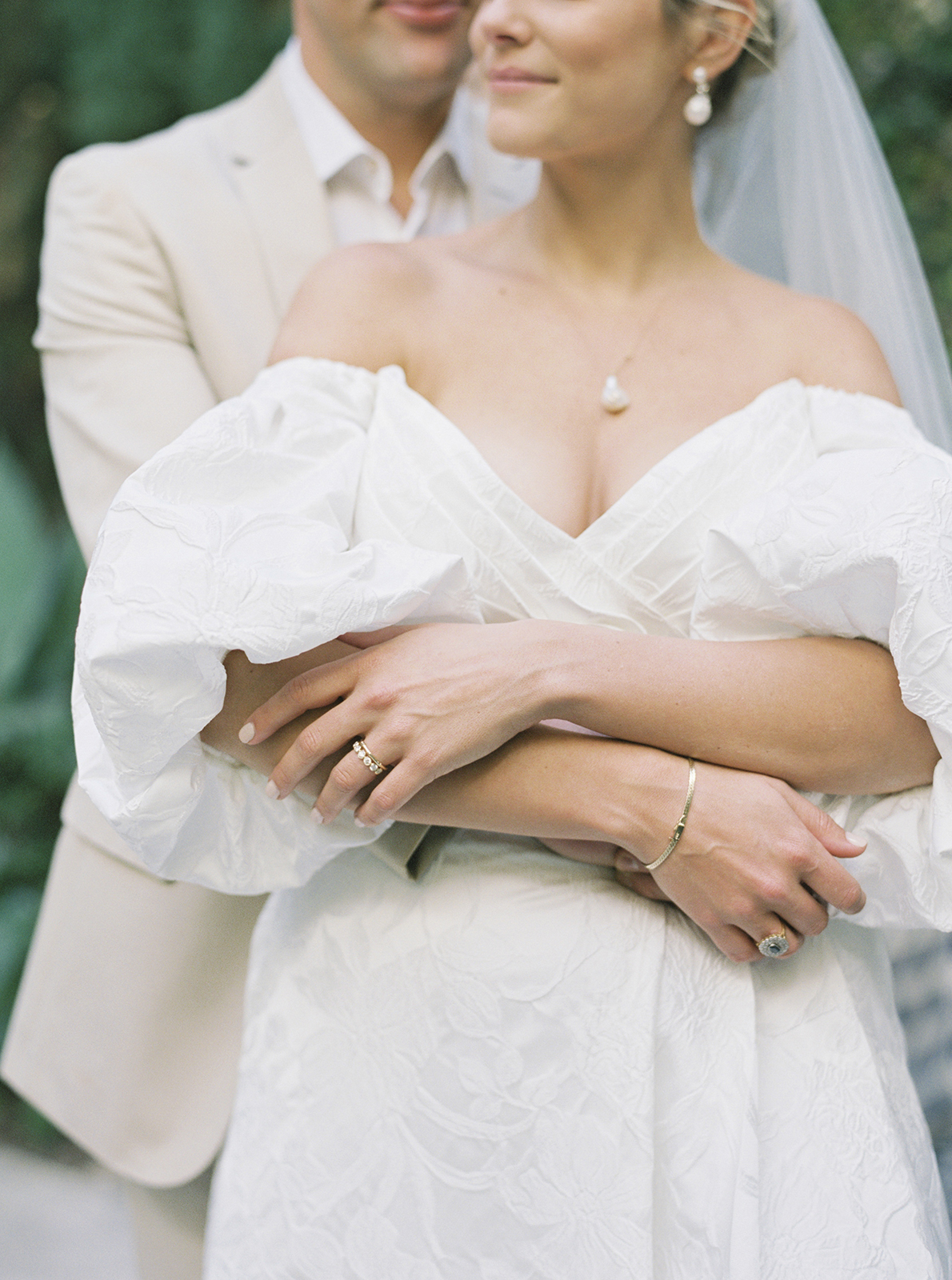 Wedding couple portrait in garden at Casa de Sierra Nevada Belmond Hotel